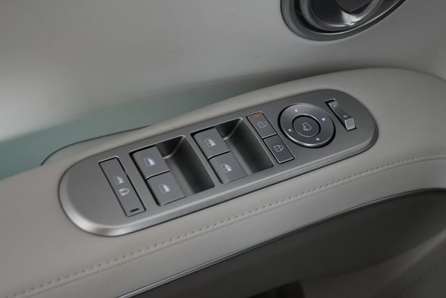 New 2026 White Hyundai SEL Premium 7P image 32
