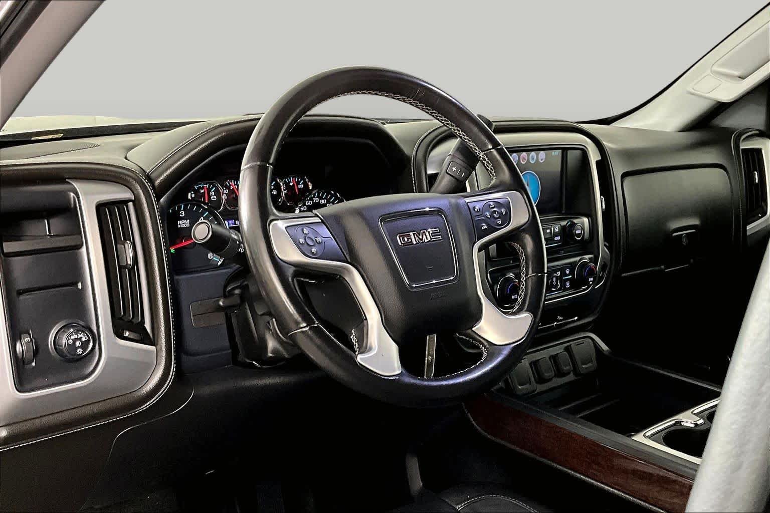Used 2018 Onyx Black GMC SLT image 16