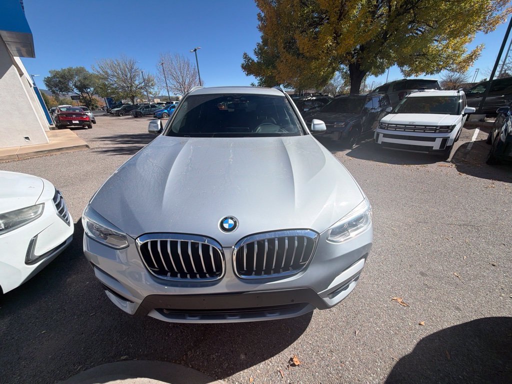 Used 2021 Silver BMW xDrive30i image 2