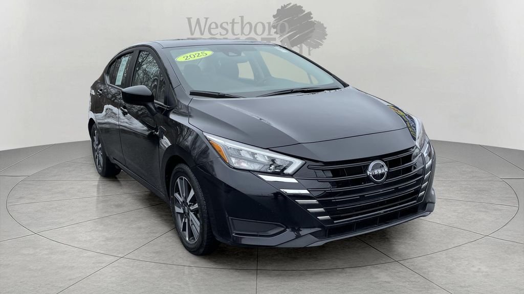 2025 Nissan Versa 1.6 SV CVT's photo