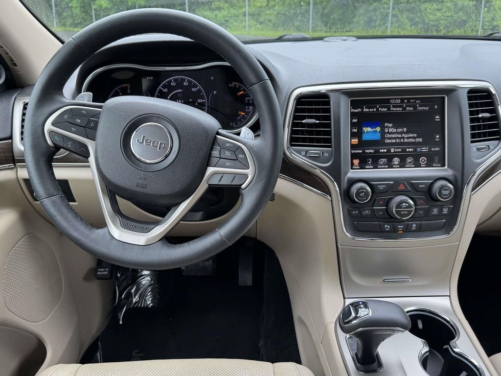 Used 2014 Black Jeep Limited image 16
