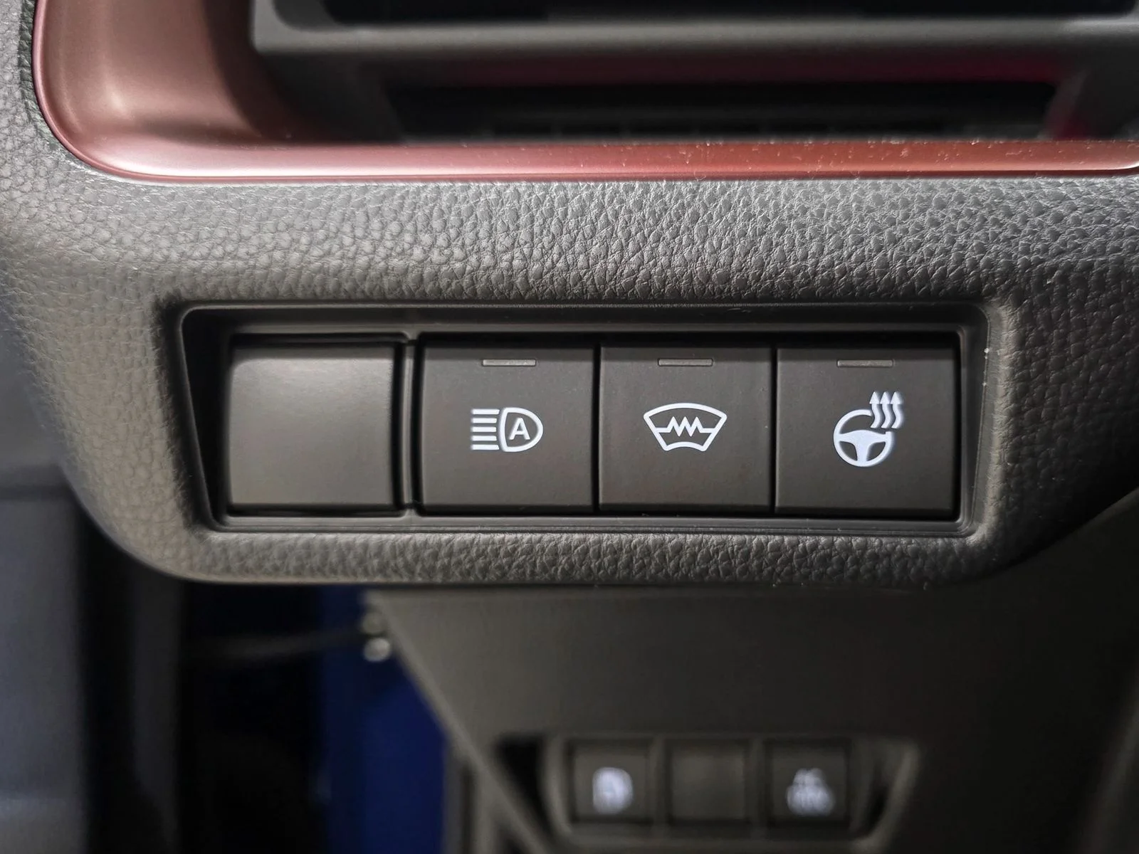 2026 Toyota Prius Plug-in Hybrid XSE - Photo 24