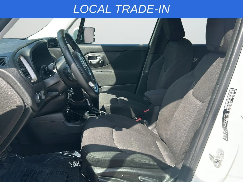 Used 2016 White Jeep Latitude image 10