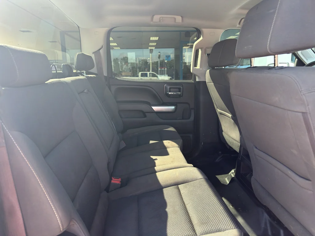 Used 2016 Summit White Chevrolet LT image 5