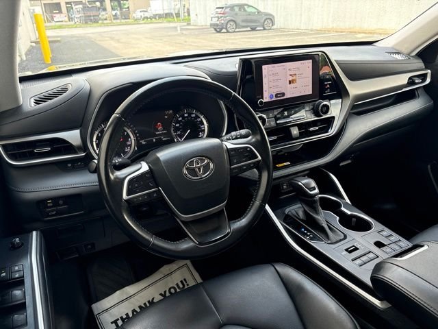 Used 2023 Midnight Black Metallic Toyota XLE image 31