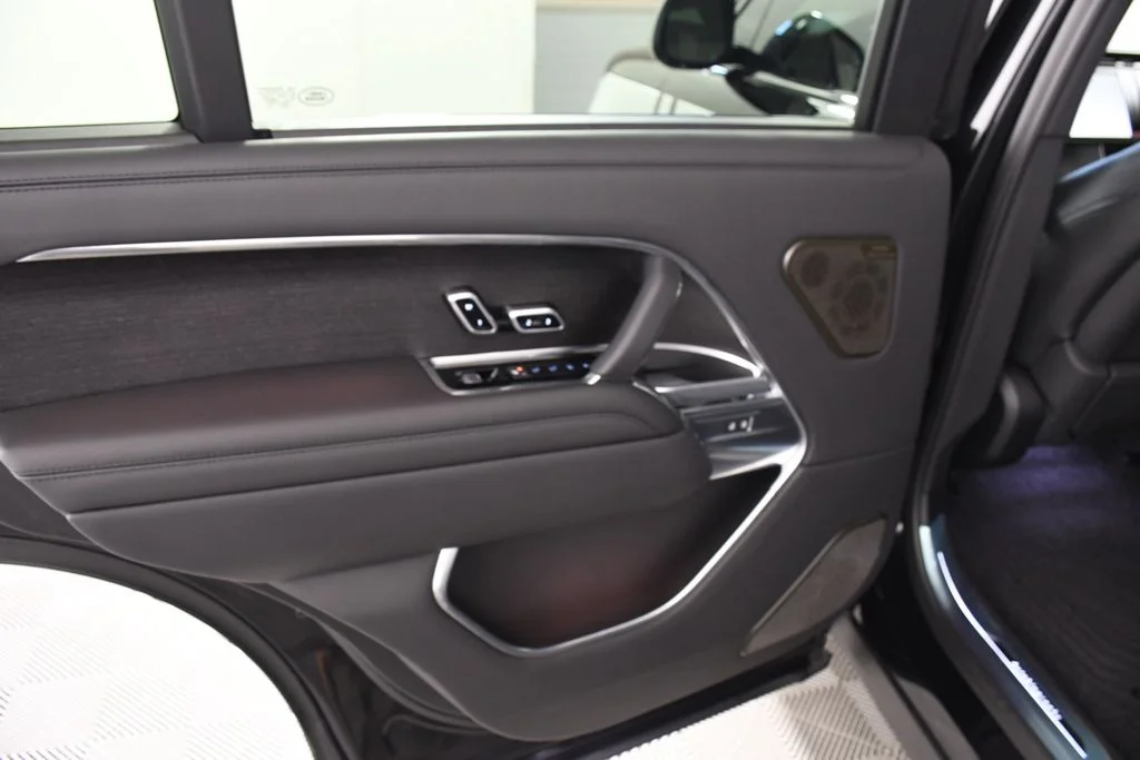 Used 2025 Santorini Black Metallic Land Rover Autobiography image 25