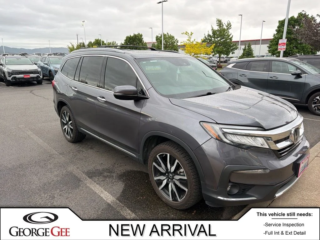 2021 Honda Pilot Touring-7 AWD's photo