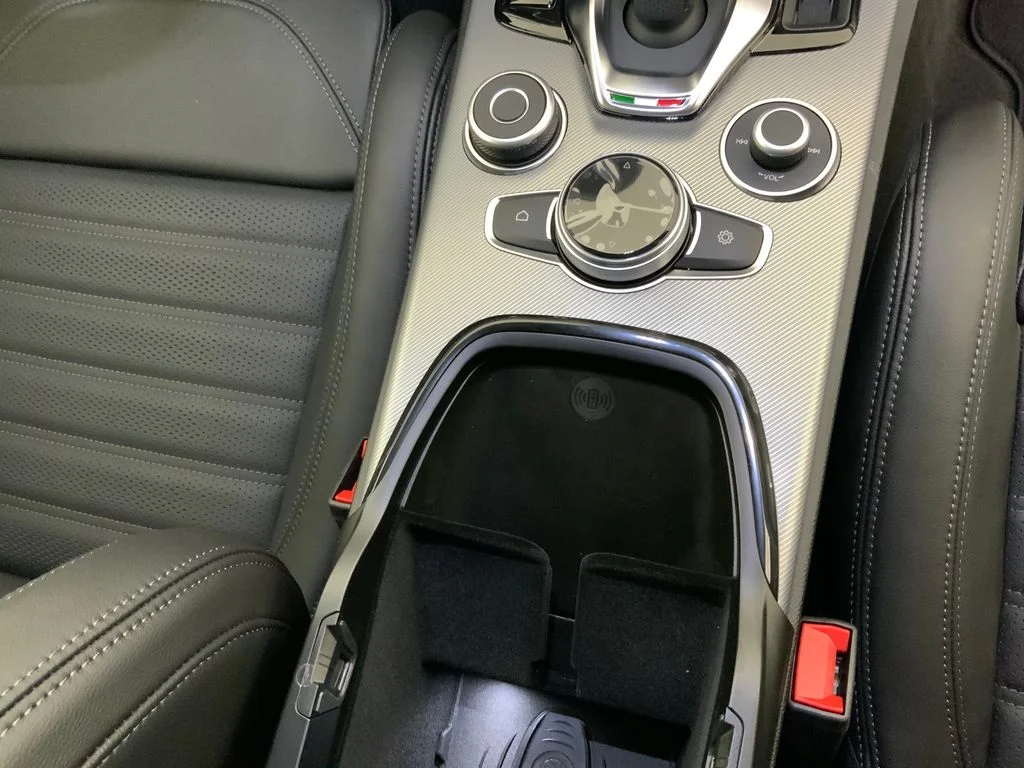 2026 Alfa Romeo Stelvio Base - Photo 32