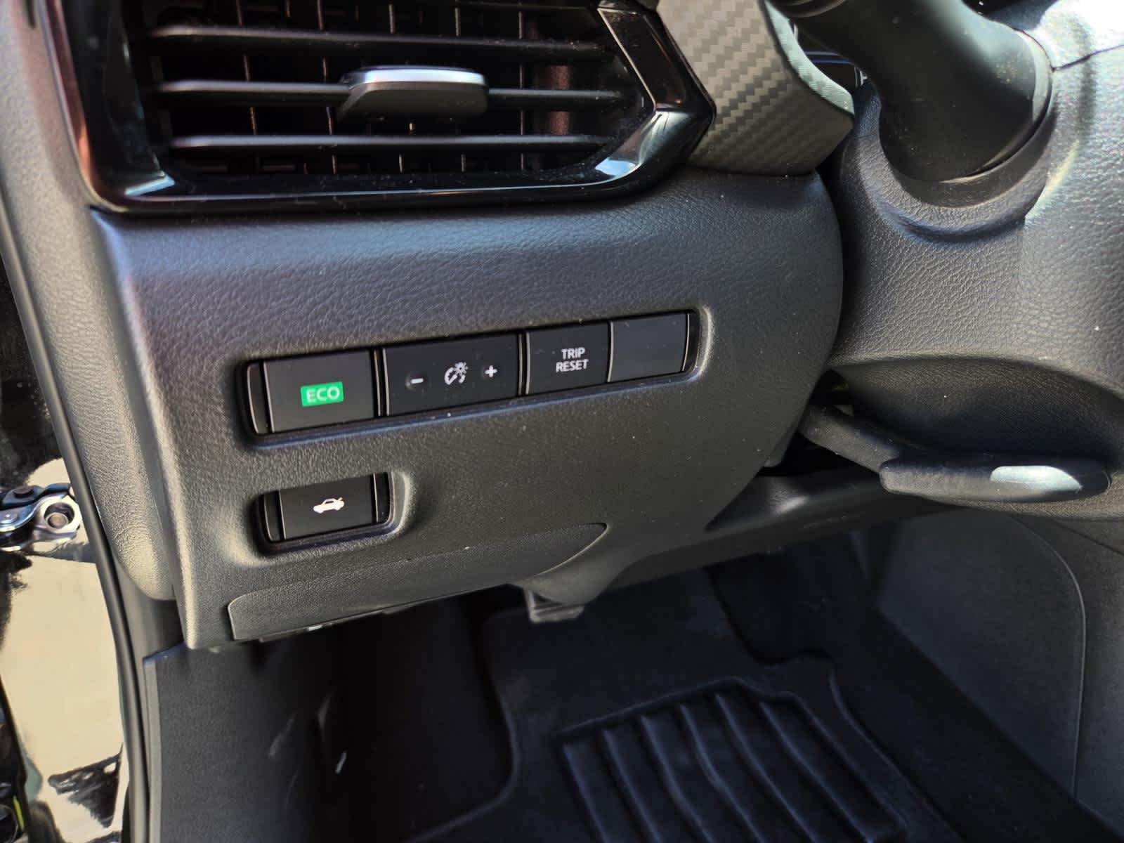 Used 2025 Super Black Nissan SV image 17