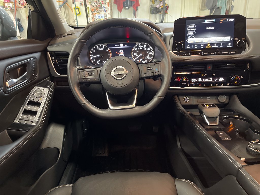 Used 2023  Nissan SL image 28