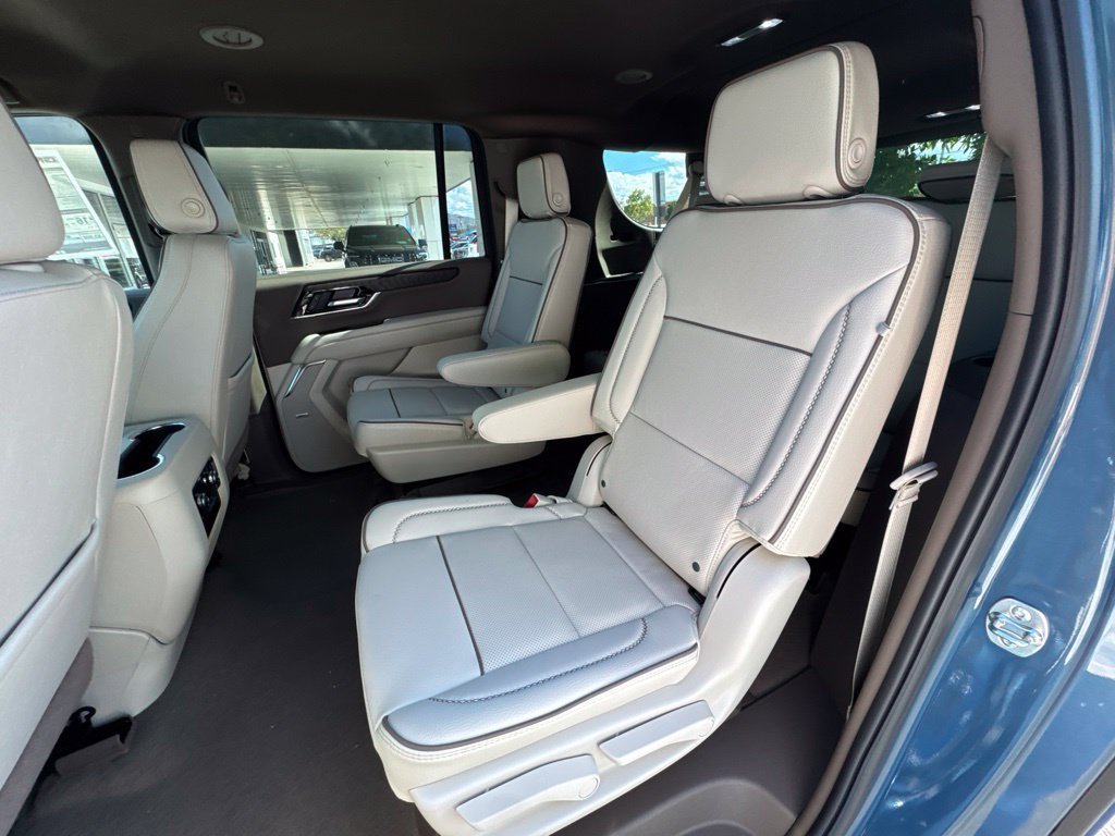 2026 GMC Yukon XL Denali - Photo 15