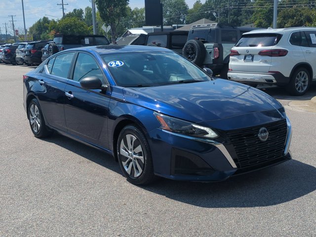 Used 2024 Deep Blue Pearl Nissan  image 7
