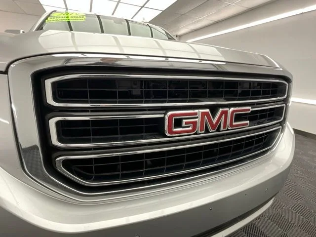 Used 2019 Silver GMC SLE image 29