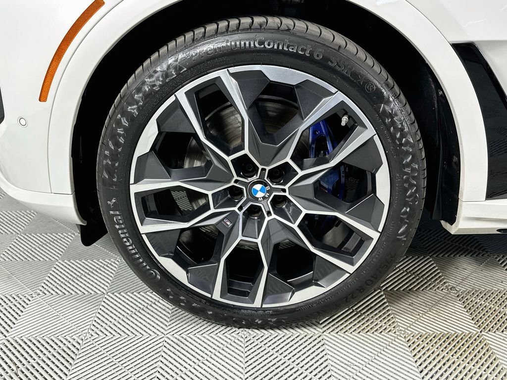 Used 2023 White BMW xDrive40i image 32