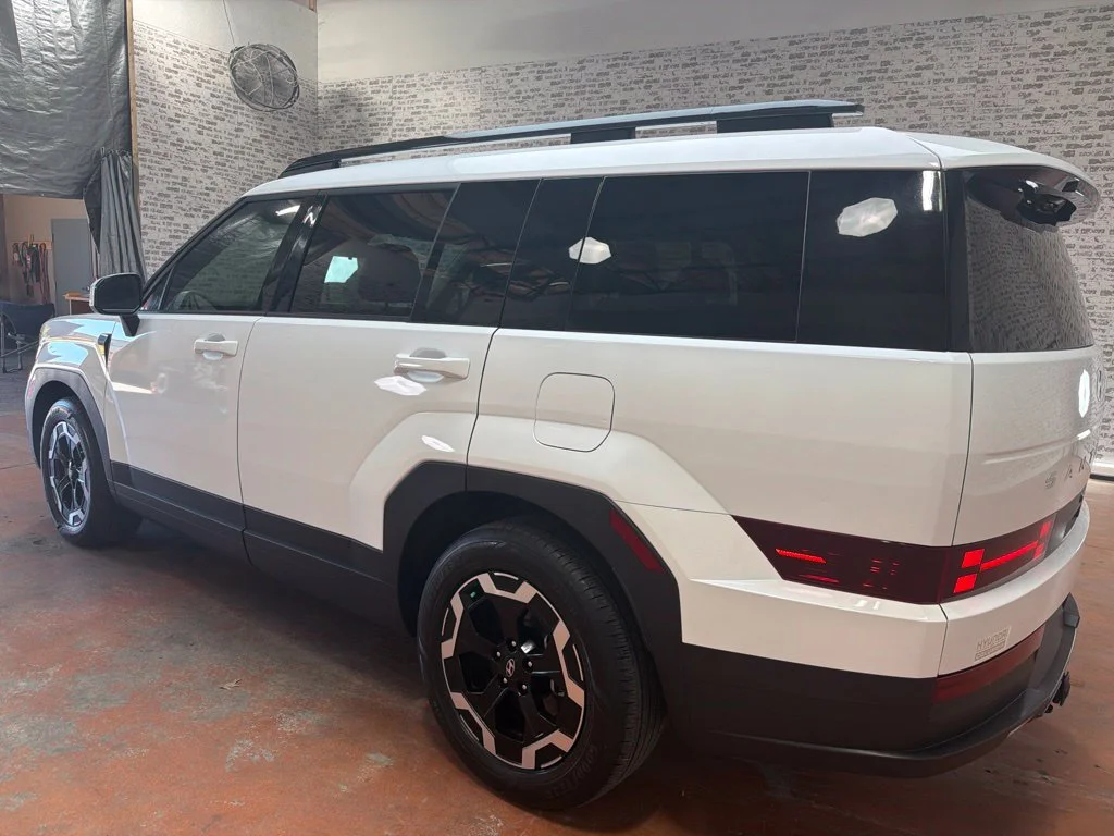 Used 2025 Serenity White Hyundai SEL image 5