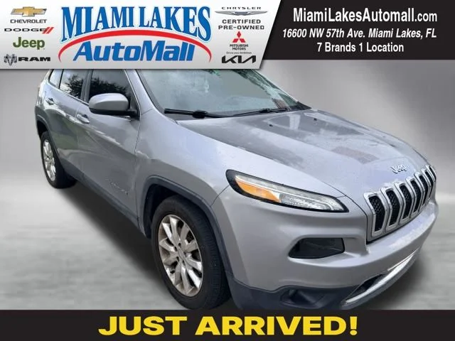 Used 2017 Billet Silver Metallic Clearcoat Jeep Limited image 1