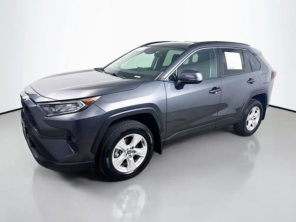 Used 2021 Magnetic Gray Metallic Toyota XLE image 3