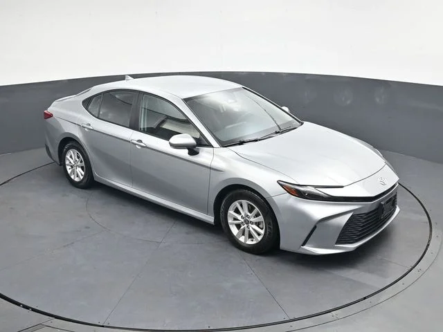 Used 2025 Silver Toyota LE image 23