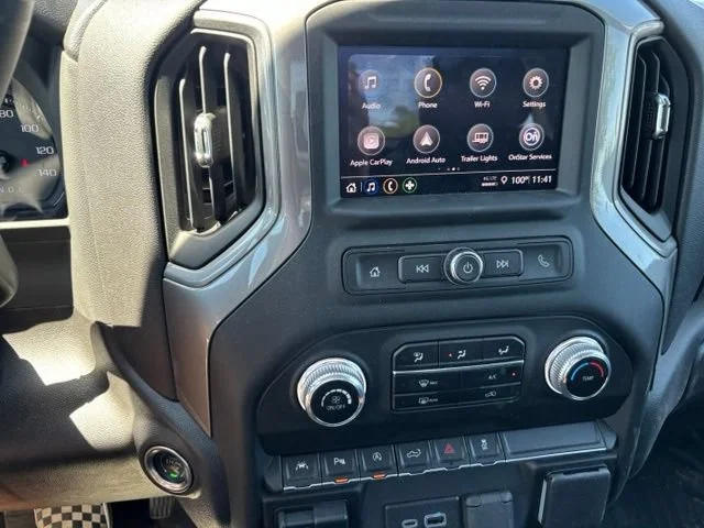 New 2025 Summit White GMC Pro image 25