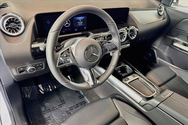 New 2026 Polar White Mercedes-Benz GLA 250 image 39