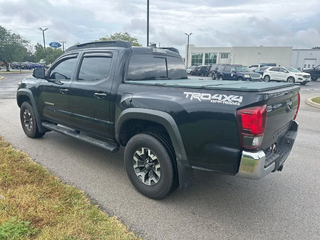 Used 2018 Black Toyota TRD Off-Road image 10