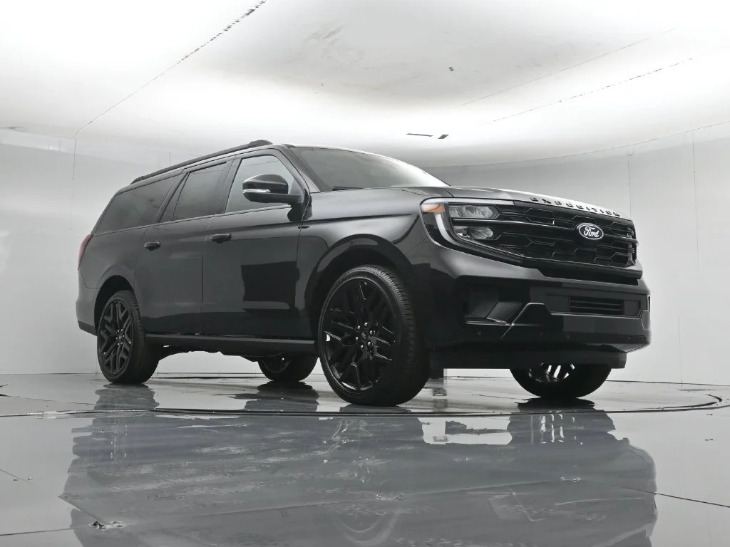 New 2027 Black Ford Platinum image 49