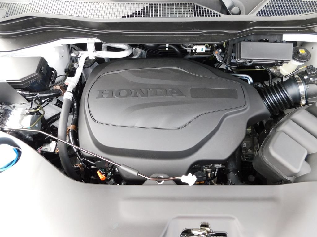 New 2026 Platinum White Pearl Honda Sport image 36