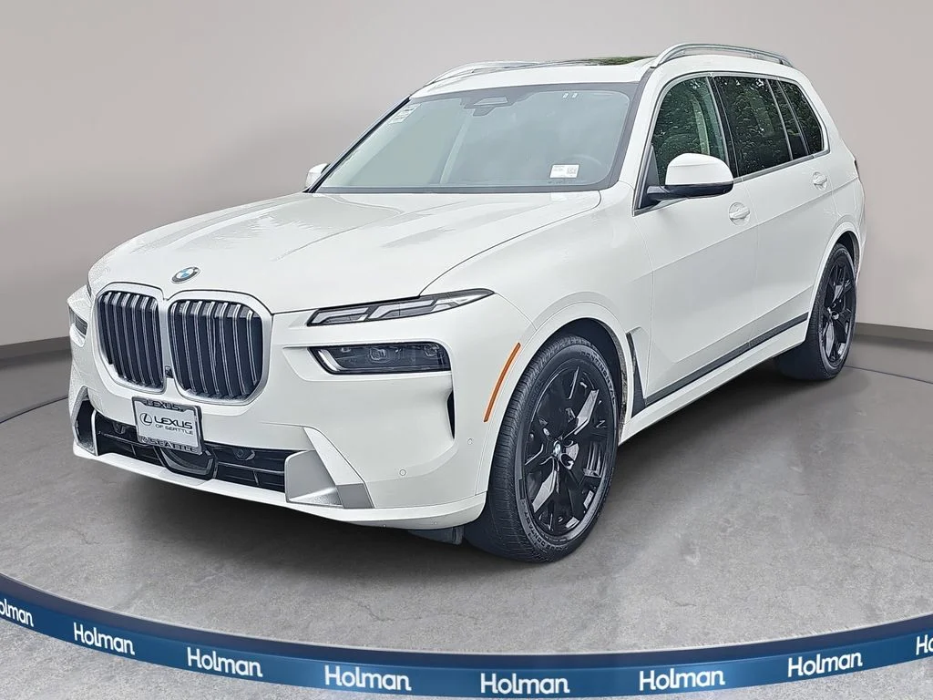 2023 BMW X7 xDrive40i's photo