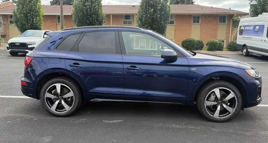 Used 2023 Navarra Blue Metallic Audi S line Premium Plus image 4