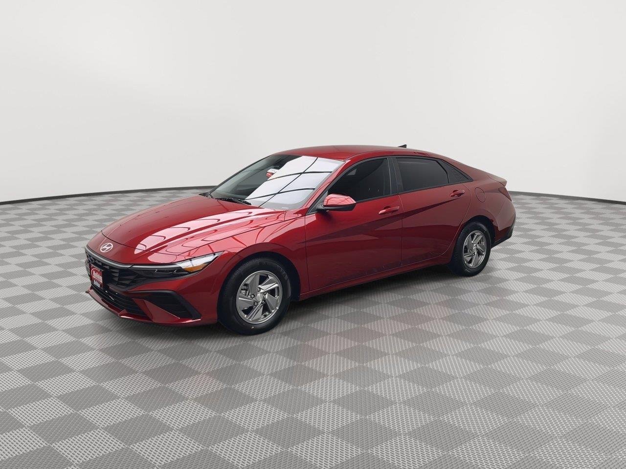 Used 2025 Ultimate Red Hyundai SE image 26