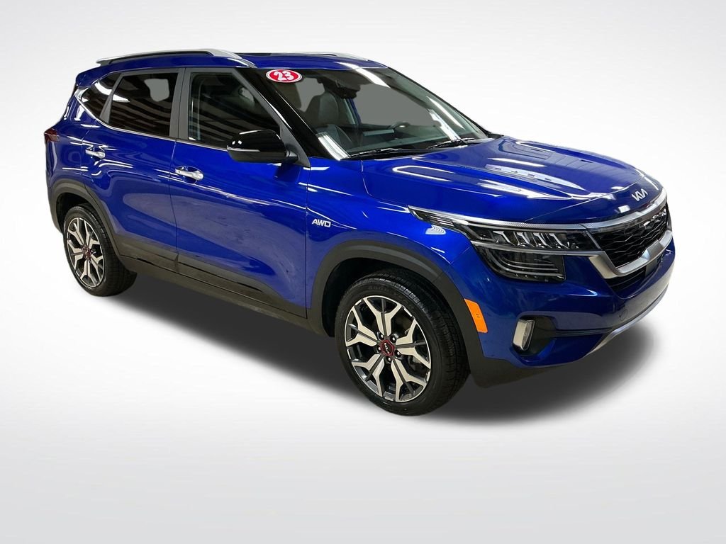 Used 2023 Blue Kia SX image 8