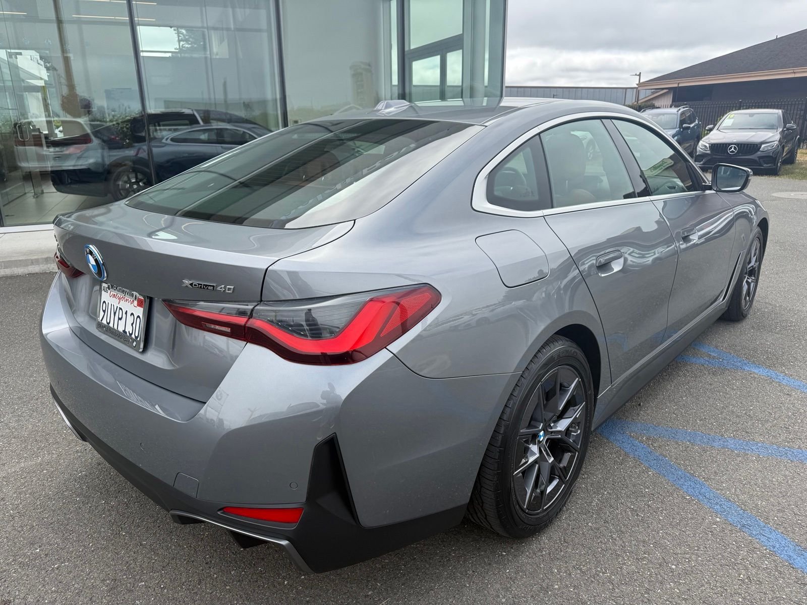 Used 2025 Gray BMW xDrive40 image 8
