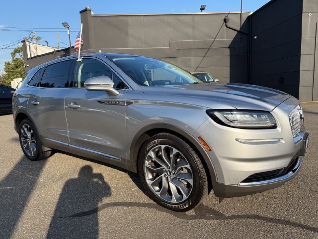 Used 2022 Silver Radiance Metallic Lincoln Reserve image 3
