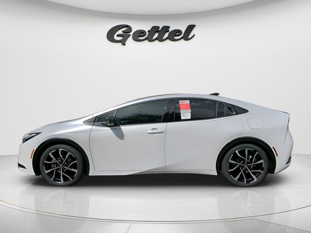 2025 Toyota Prius XSE - Photo 8