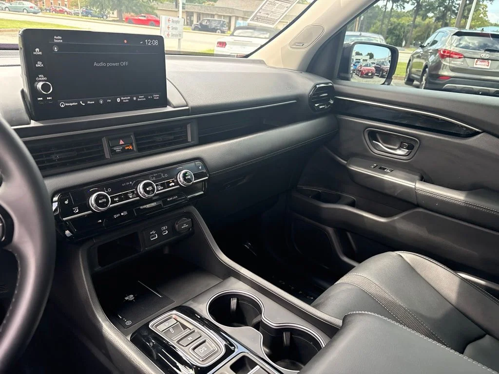 Used 2025 Black Honda Touring image 18