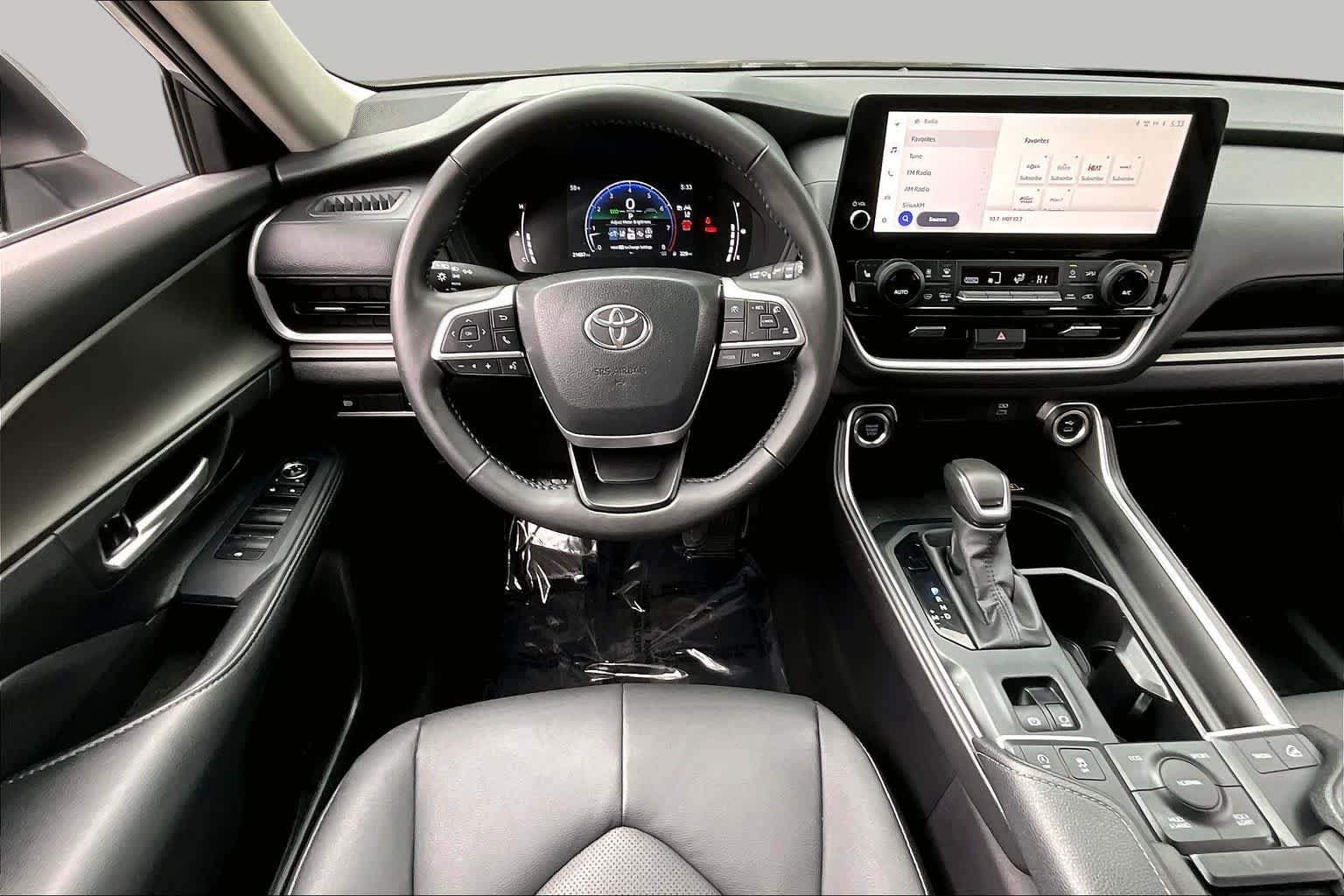 Used 2025 Celestial Silver Metallic Toyota XLE image 6