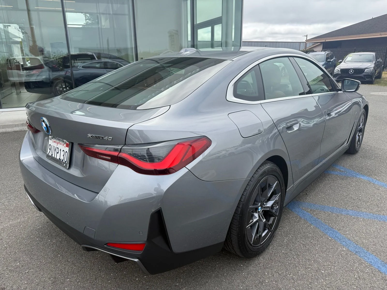 Used 2025 Gray BMW xDrive40 image 8