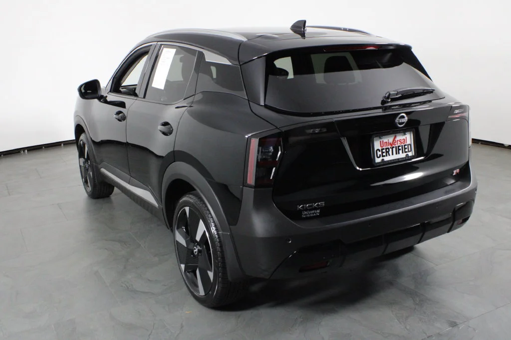 2025 Nissan Kicks SR - Photo 16