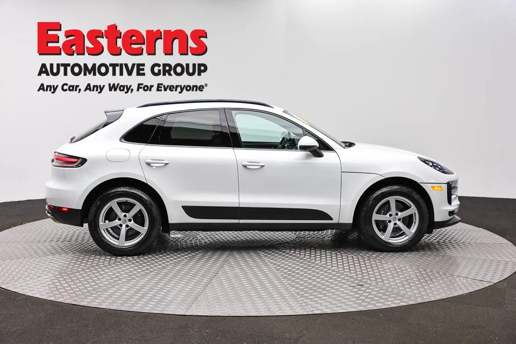 Used 2021 White Porsche Base image 4