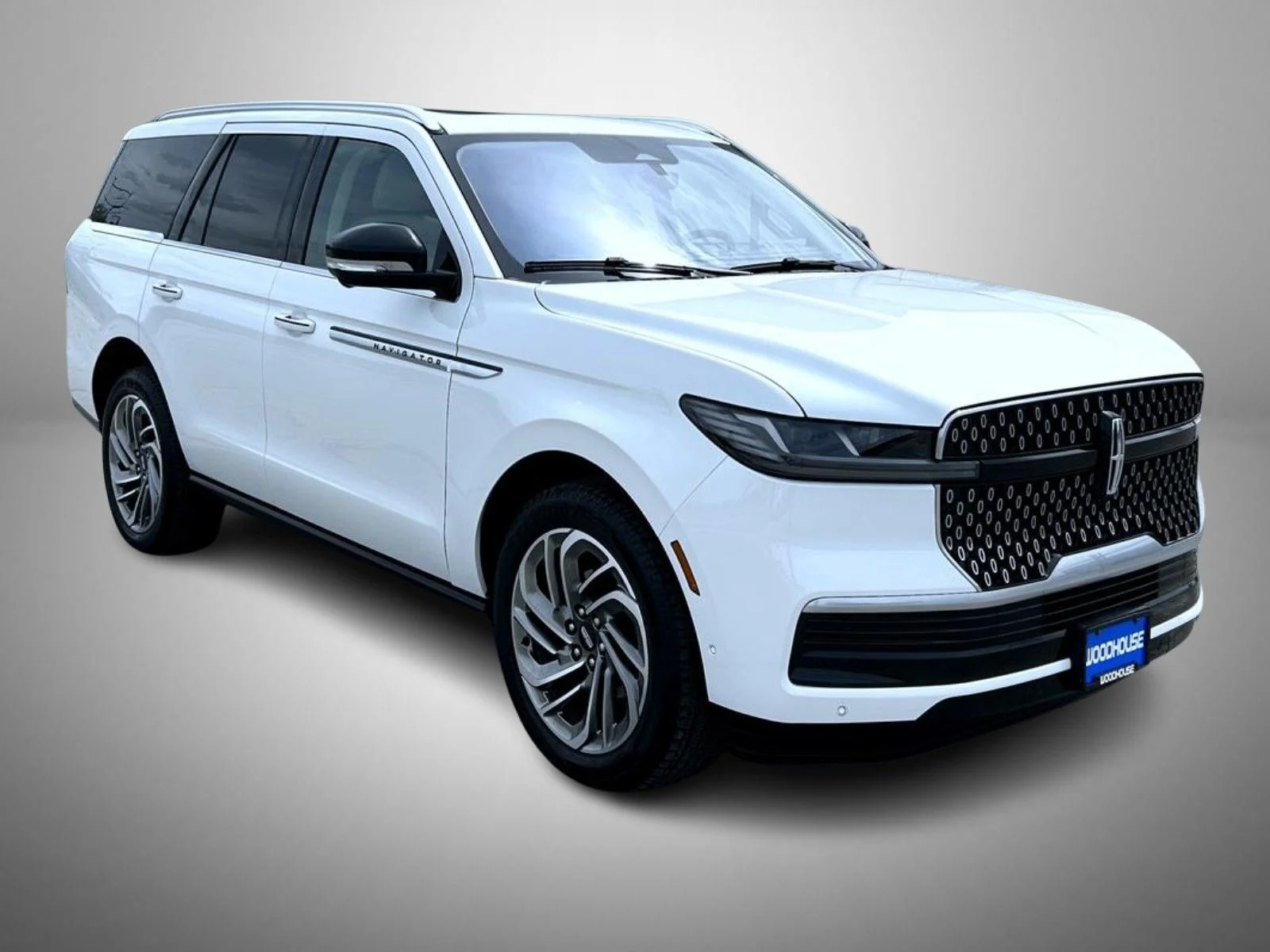 Used 2025 White Lincoln Reserve image 3