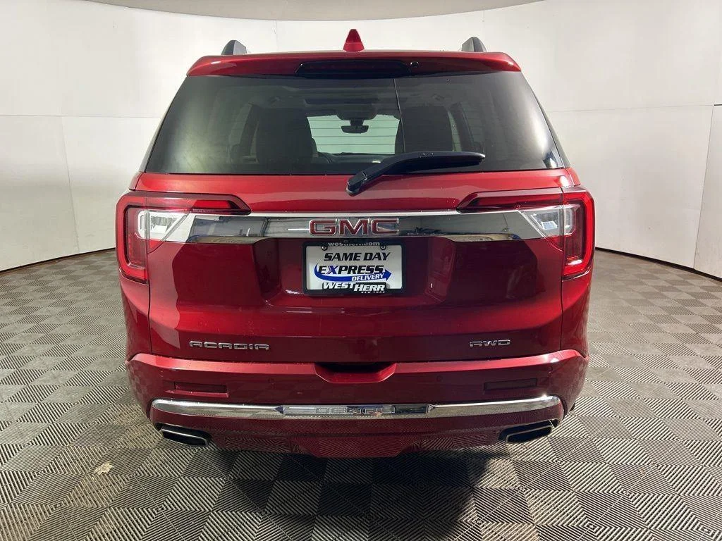 Used 2021 Cayenne Red GMC Denali image 6