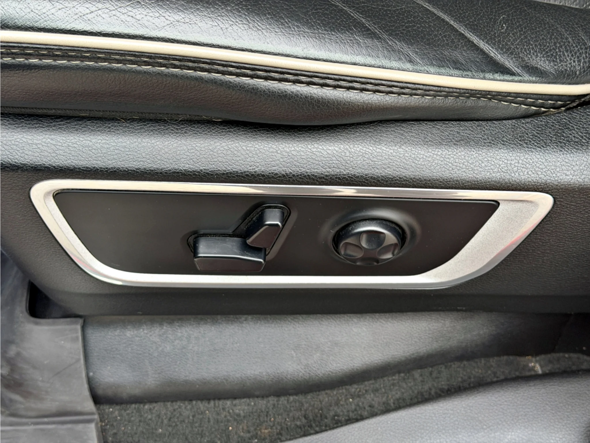 Used 2020 Flame Red Clearcoat Ram Laramie image 19