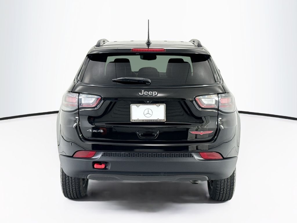 Used 2022 Diamond Black Jeep Trailhawk image 6