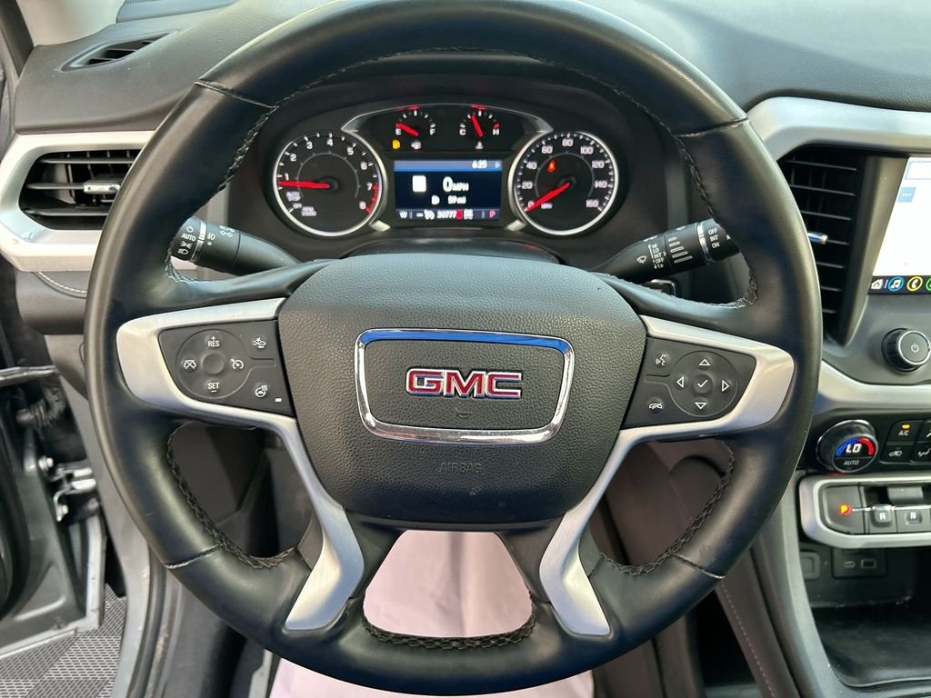 Used 2023 Silver GMC SLT image 33
