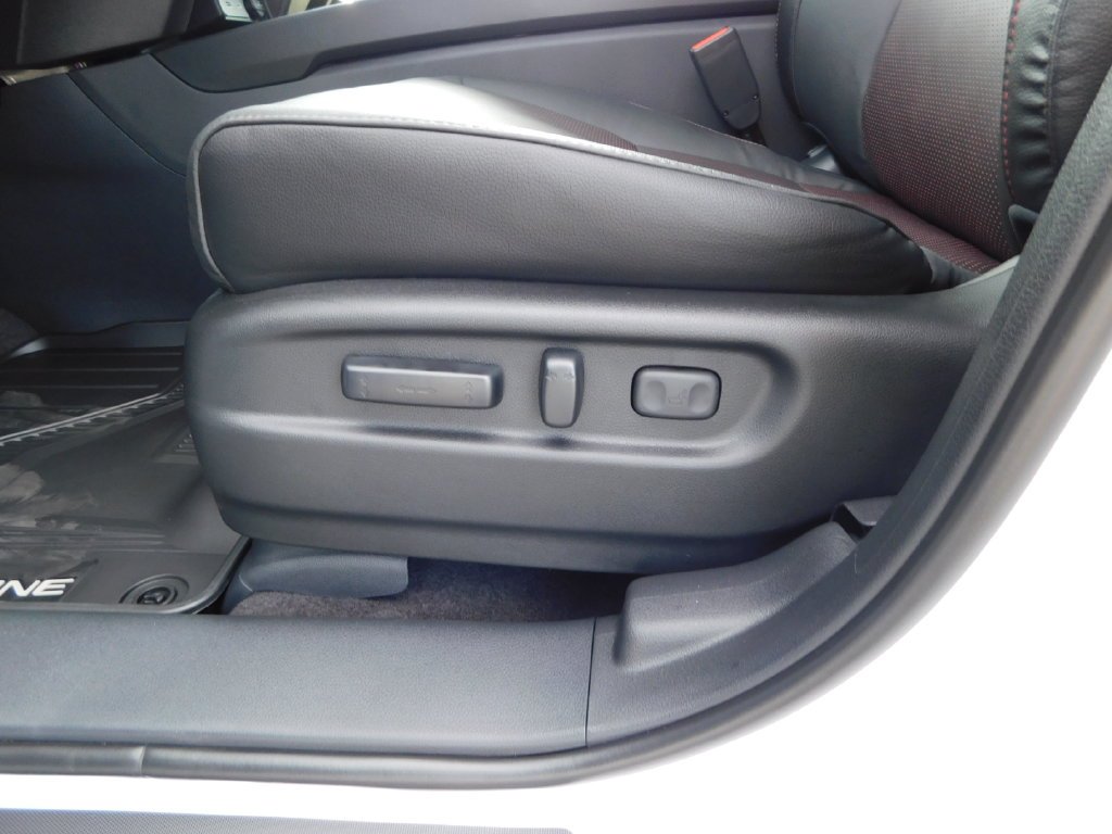 New 2026 Platinum White Pearl Honda Black Edition image 17