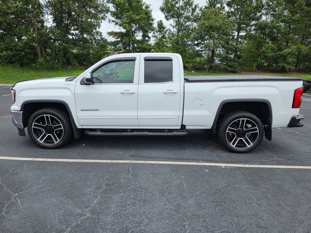 Used 2018 White GMC SLE image 2