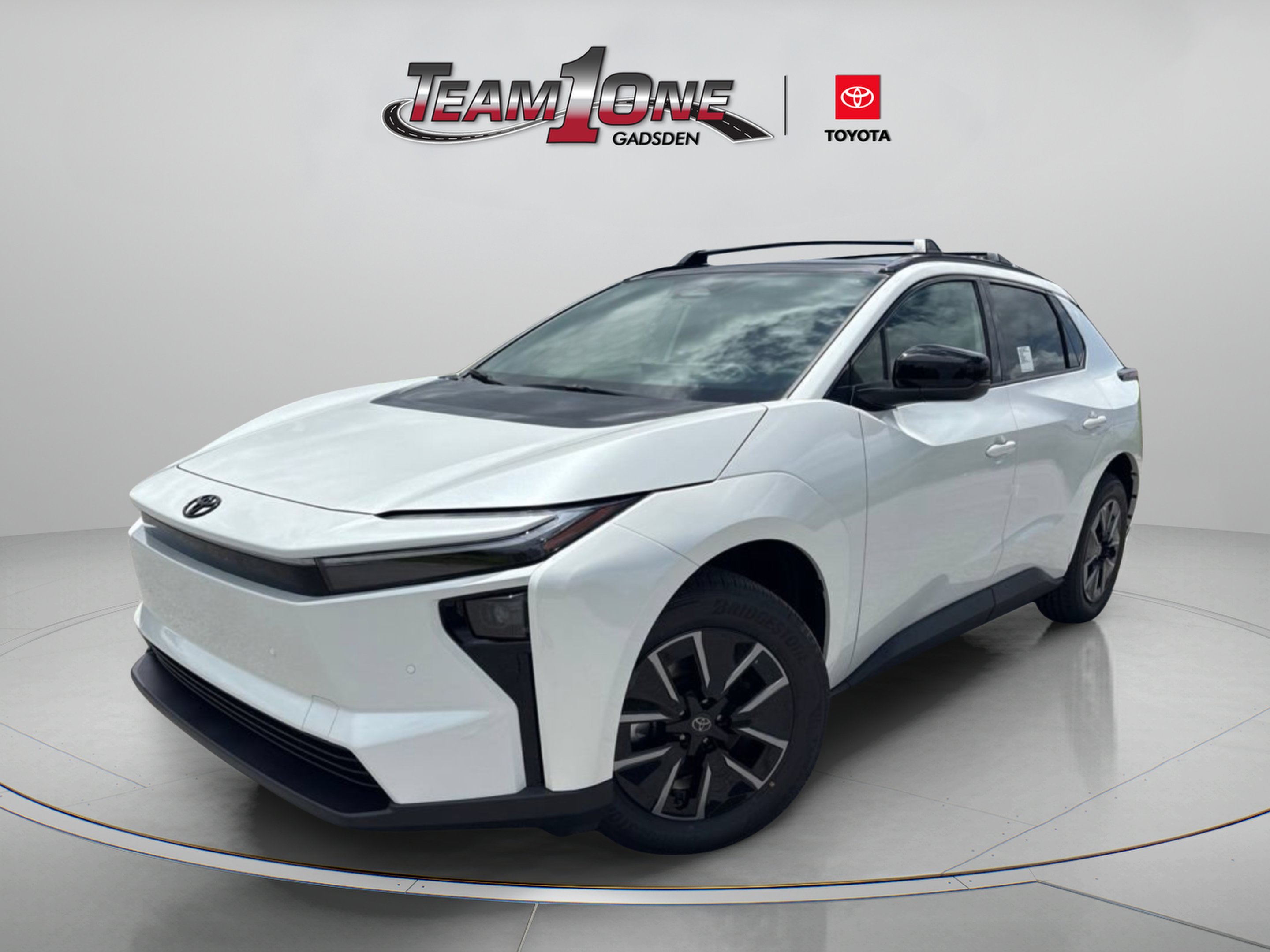 New 2026 Wind Chill Pearl Toyota XLE image 3