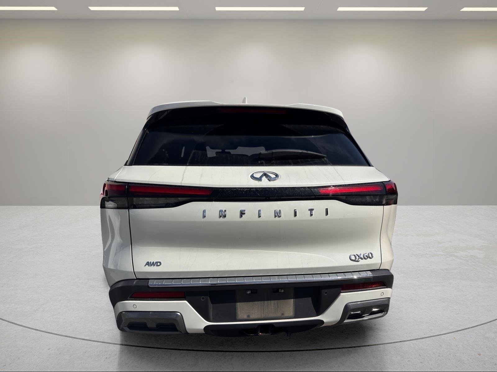 Used 2024 Majestic White INFINITI SENSORY image 18
