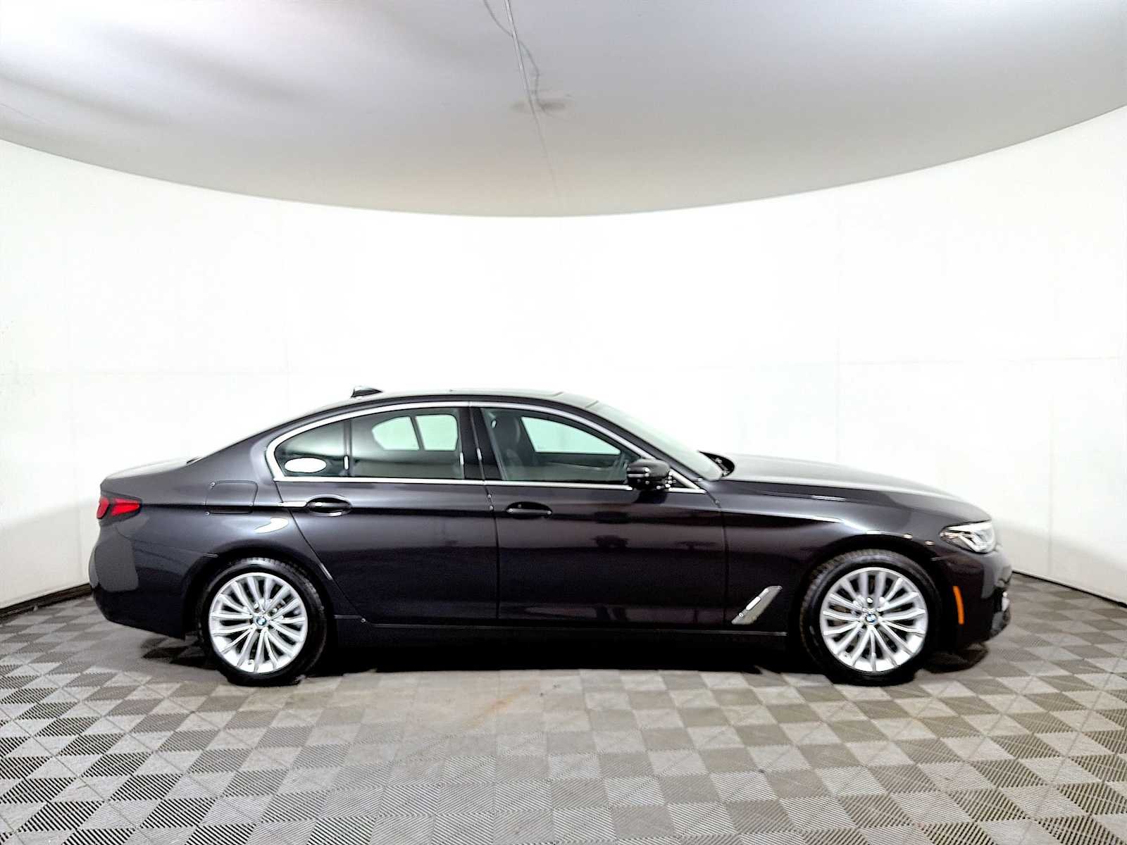 Certified Used 2023 Dark Graphite Metallic BMW 530i xDrive image 7