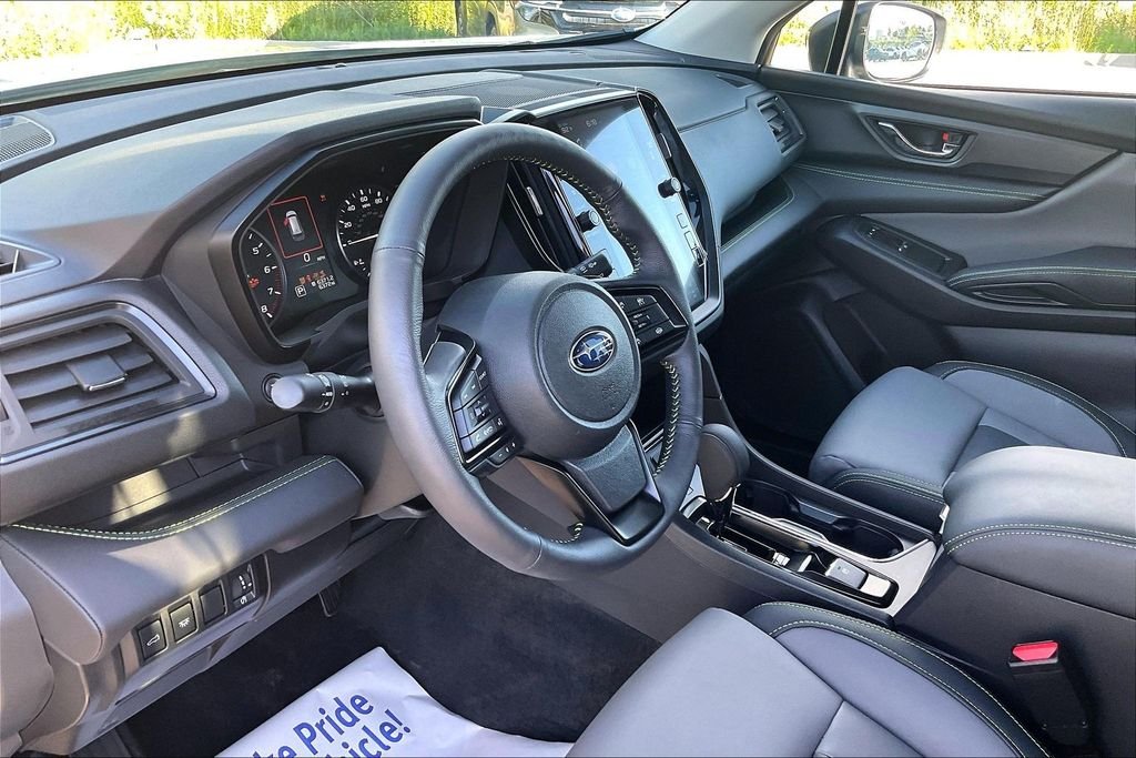 Used 2025 White Subaru Onyx Edition image 14